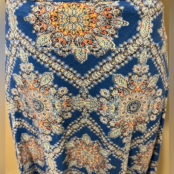 Renee C Jessica Printed Swing Skirt, size Small - Picture 4 of 4